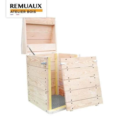 Composteur 300L avec coffre fabriqué par l'atelier de menuiserie Apiculture Remuaux dans le Tarn