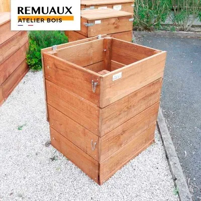 Composteur 300L ouvert avec fermetures goupilles